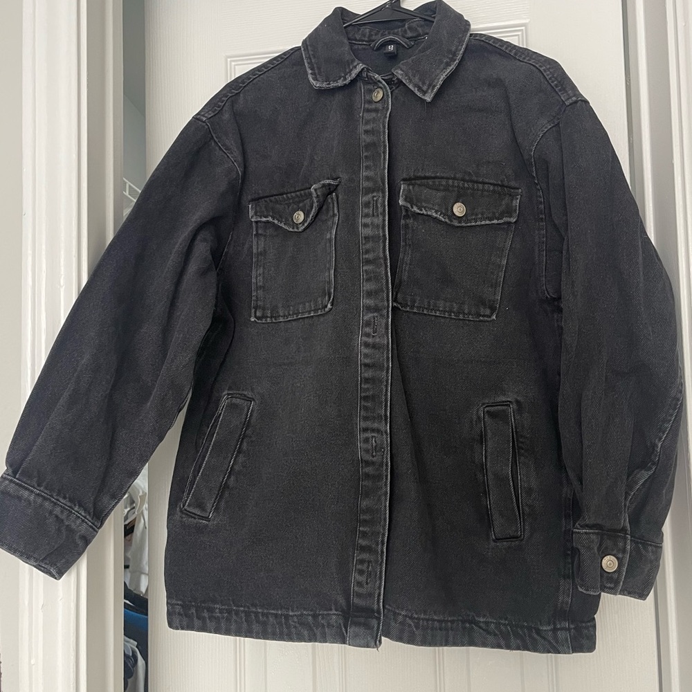 OVERSIZED DENIM JACKET